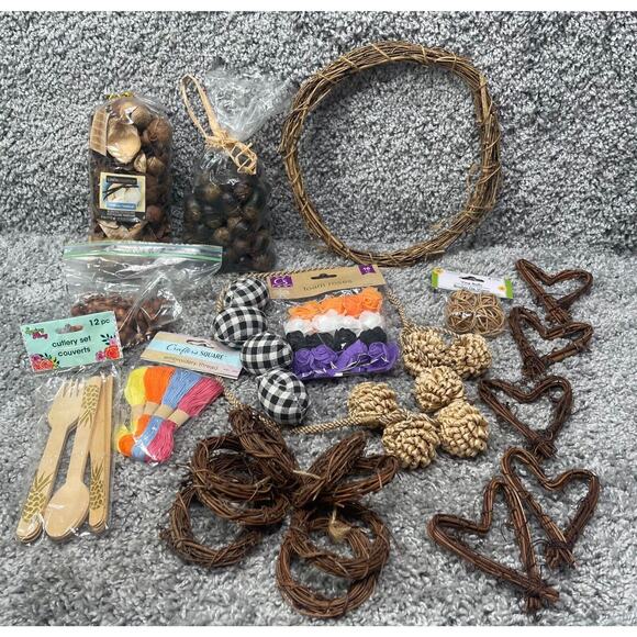 Crafters Square Thread Foam Roses Vine Balls Hearts Circle Potpourri Cutlery Set - Picture 1 of 10